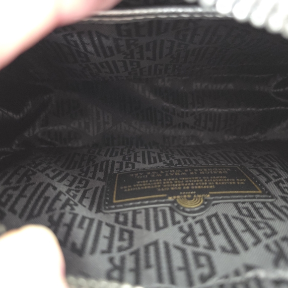 Kurt Geiger Silver Crossbody - Picture 9 of 10